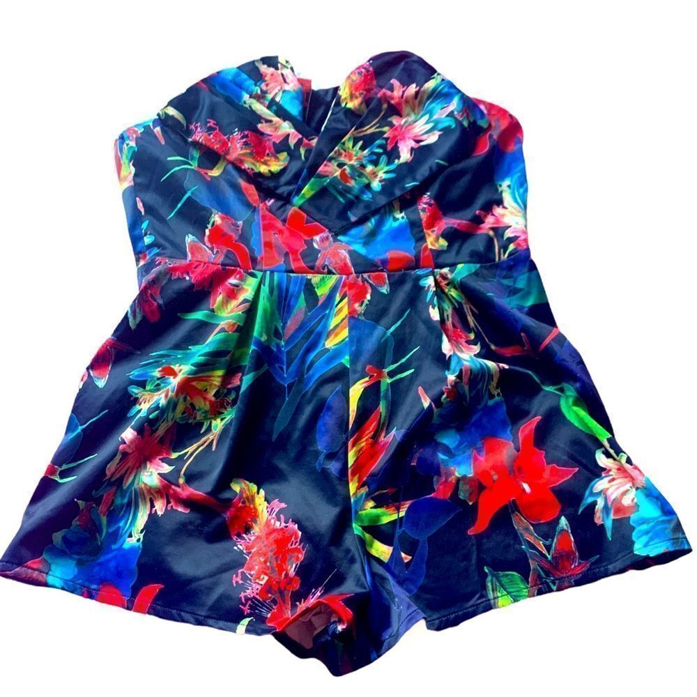 😍 Stunning Romper Tropical Floral Print Photoshoot Perfect 🤩‎